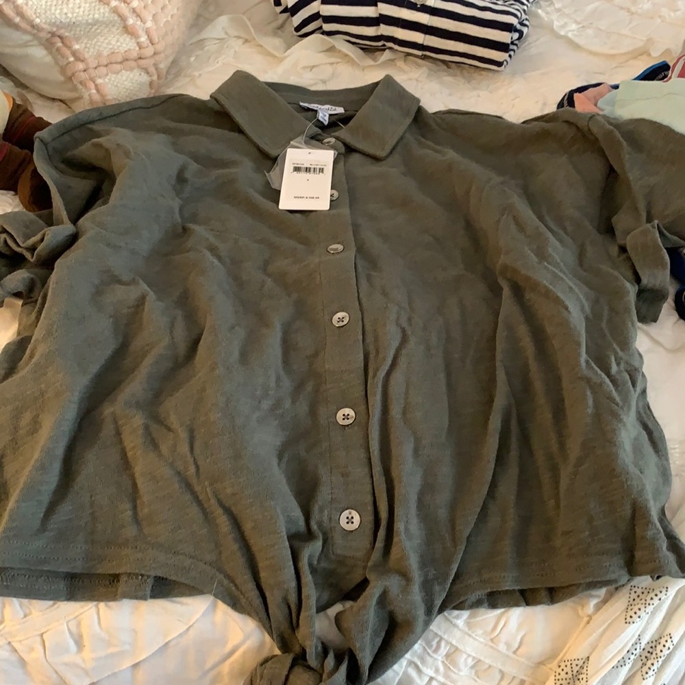 Splendid cropped toe top nwt